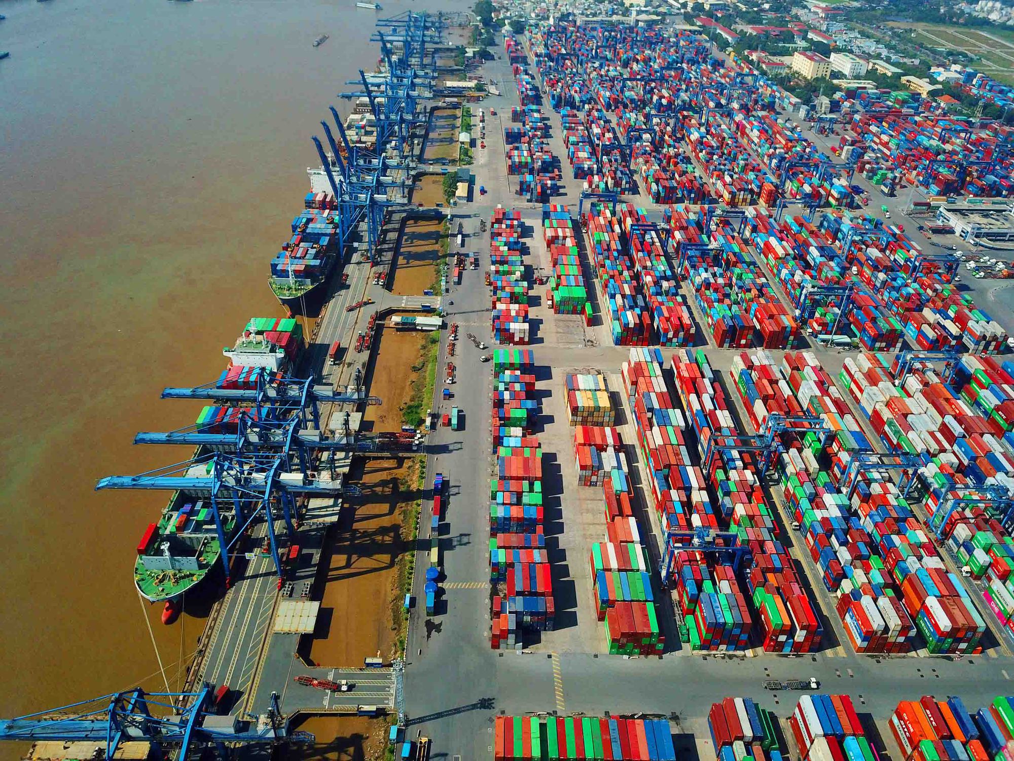 Hang-tau-van-tai-bien-quoc-te-tot-nhat-1